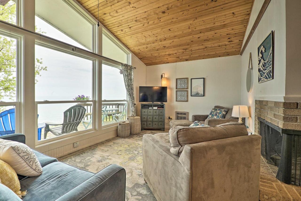 Lakefront Cottage Near Wineries And State Parks! Mears Ngoại thất bức ảnh