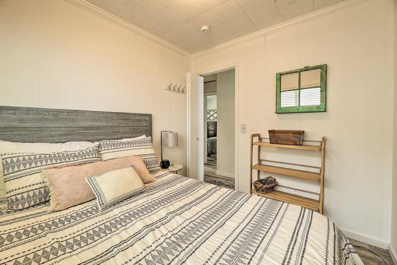 Lakefront Cottage Near Wineries And State Parks! Mears Ngoại thất bức ảnh